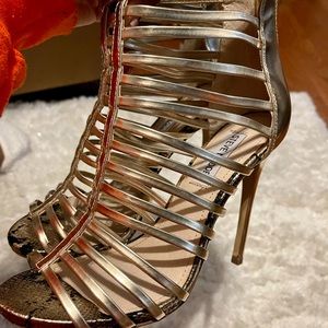 Steve Madden metallic gold heels